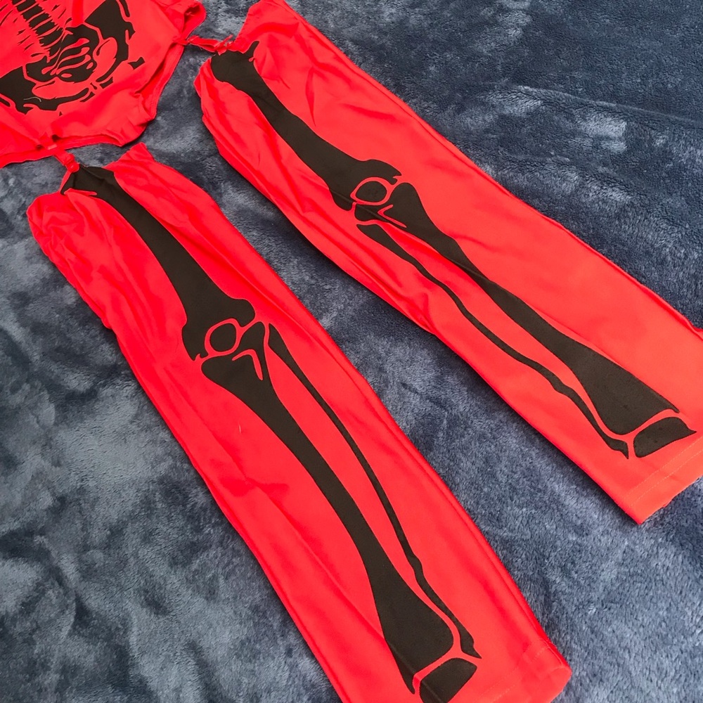 Red Bad Skeleton Halloween Costume One Size NWT - Picture 7 of 7